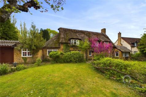 Church Lane, Northampton NN3 4 bed detached house for sale