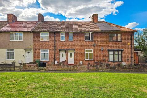 Prestbury Square, London SE9 3 bed terraced house for sale