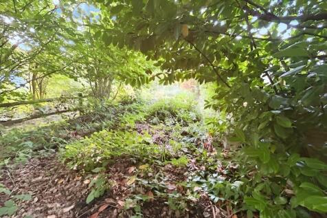 Glade Spur, Tadworth KT20 Land for sale