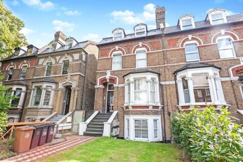 Queens Road, London SE14 2 bed flat for sale