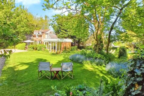 Shorne, Kent DA12 3 bed detached house for sale