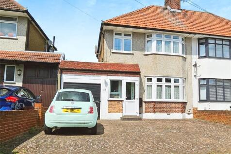 Latham Road, Bexleyheath DA6 3 bed semi