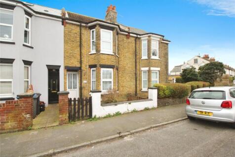 Downs Road, Deal CT14 3 bed terraced house for sale
