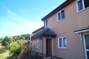 Westbury Road, Kent CT17 2 bed flat for sale