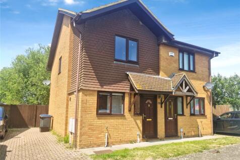 2 bedroom semi-detached house for sale