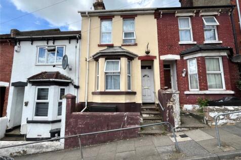 Institute Road, Kent ME4 3 bed terraced house for sale