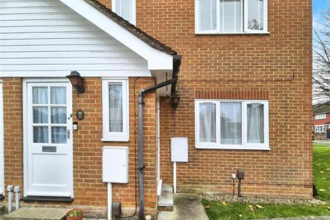 Wilson Avenue, Kent ME1 2 bed maisonette for sale
