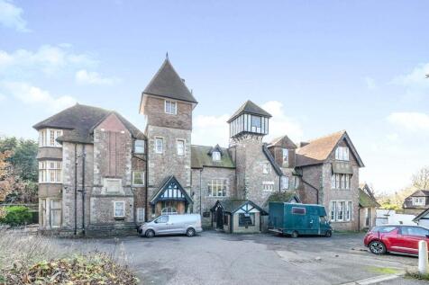 The Ridge, East Sussex TN34 2 bed flat for sale