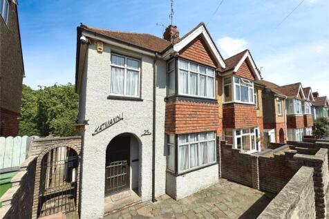 Upper Glen Road, East Sussex TN37 3 bed semi