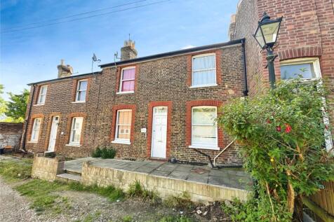 Albion Road, Kent TN1 2 bed terraced house for sale