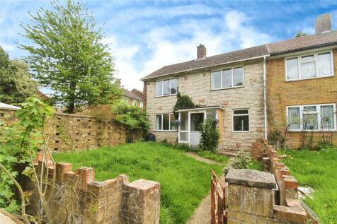 Hinkler Road, Hampshire SO19 3 bed semi
