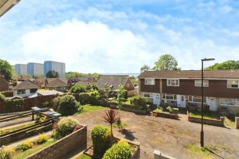 Ticonderoga Gardens, Hampshire SO19 2 bed terraced house for sale