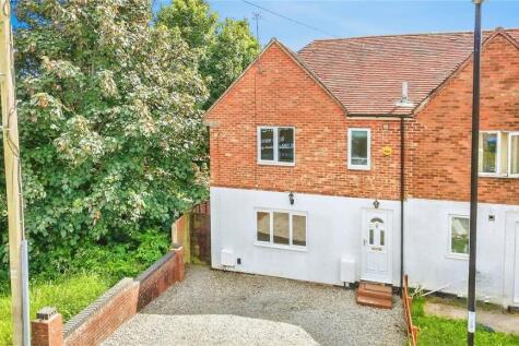 Outer Circle, Hampshire SO16 2 bed end of terrace house for sale