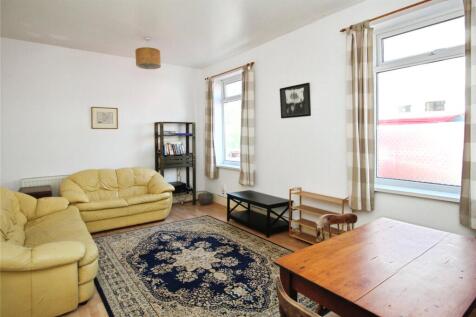 Knighton Road, Devon PL4 4 bed end of terrace house for sale
