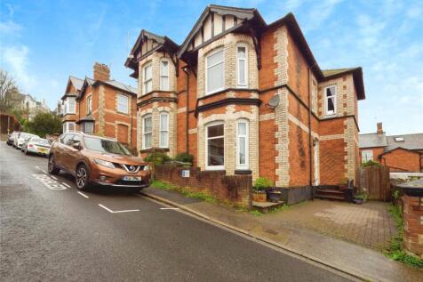 5 bedroom semi-detached house for sale