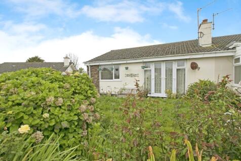 Roseland Park, TR14 8LU TR14 2 bed bungalow for sale