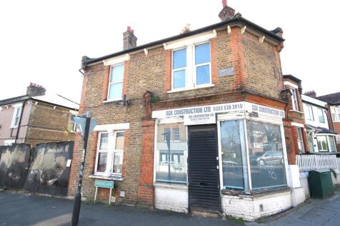 6 bedroom house for sale