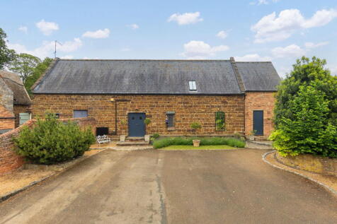 Church Street, Broughton NN14 4 bed detached house for sale