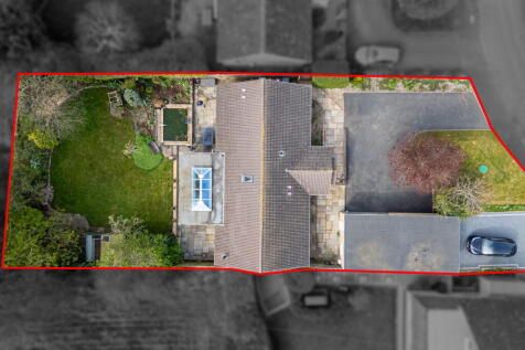 Evergreen Drive, Kettering NN14 2 bed detached bungalow for sale