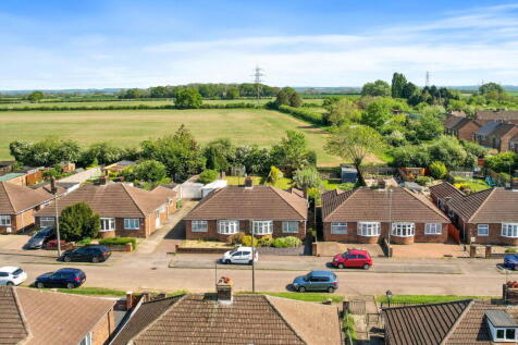 Oxford Street, Wellingborough NN9 2 bed semi