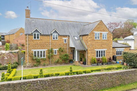 Main Street, Loddington NN14 5 bed detached house for sale