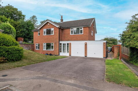 Hunters Close, Husbands Bosworth LE17 5 bed detached house for sale
