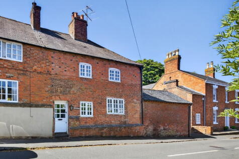 Bell Lane, Leicester LE8 3 bed cottage for sale