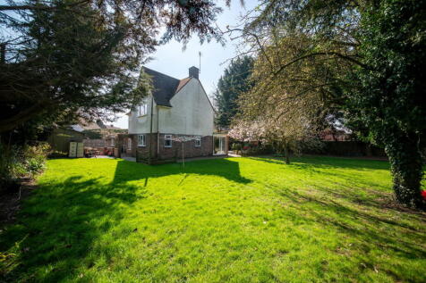 Hall Close, Kibworth Harcourt LE8 3 bed detached house for sale