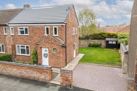 Rushes Lane, Market Harborough LE16 3 bed semi