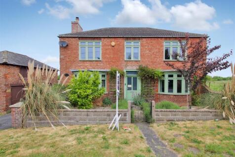 Gainsborough Road, Glentham, Market... 4 bed detached house for sale