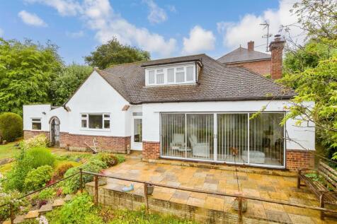 3 bedroom chalet for sale