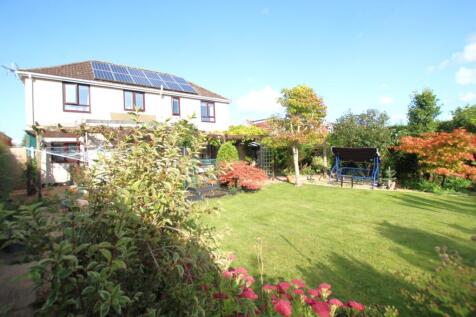 CHALTON LANE, CLANFIELD 4 bed detached house for sale