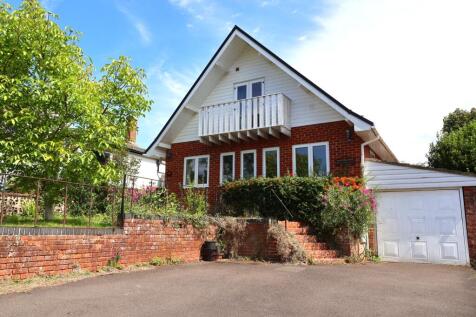 WHITEHAVEN, HORNDEAN 5 bed chalet for sale
