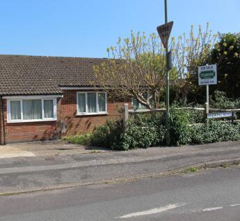 3 bedroom semi-detached bungalow for sale