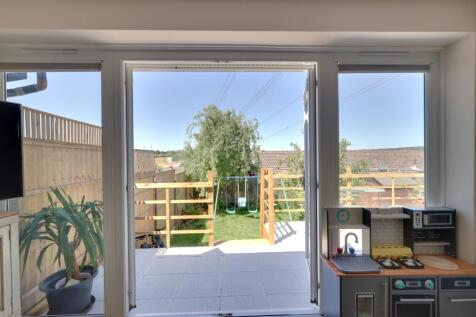 3 bedroom semi-detached bungalow for sale