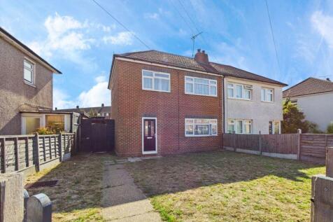 Hall Crescent, Aveley, South... 3 bed semi