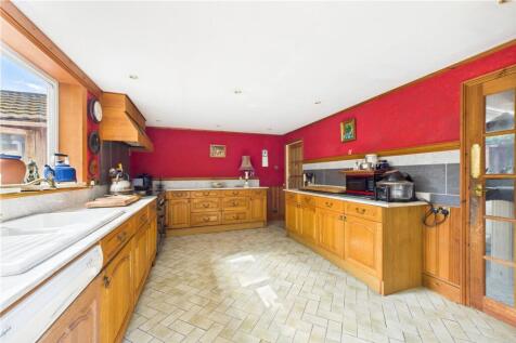 Westfield Road, West Green, Crawley... 3 bed end of terrace house for sale