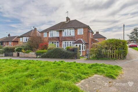 Parklands Drive, Loughborough 3 bed semi