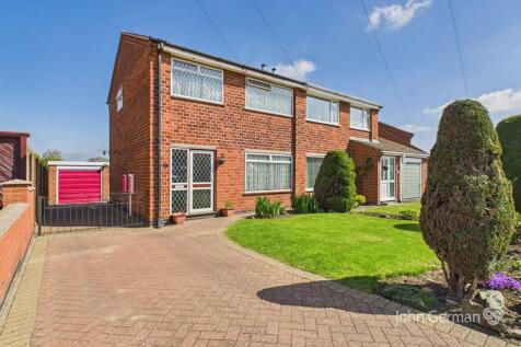 3 bedroom semi-detached house for sale