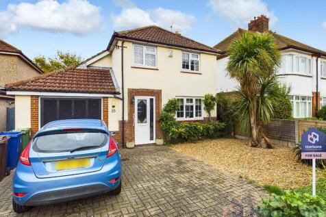 Larkfield Avenue, Sittingbourne... 3 bed detached house for sale