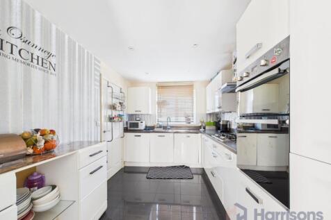Eveas Drive, Sittingbourne, Kent... 4 bed detached house for sale