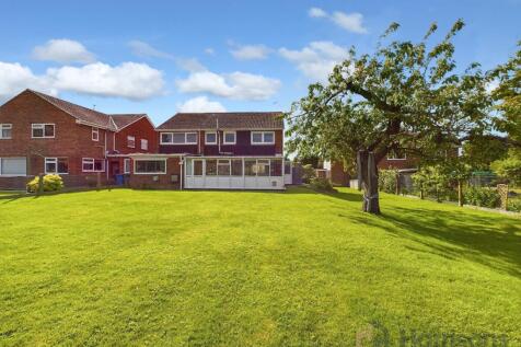 Manwood Close, Sittingbourne, Kent... 5 bed detached house for sale
