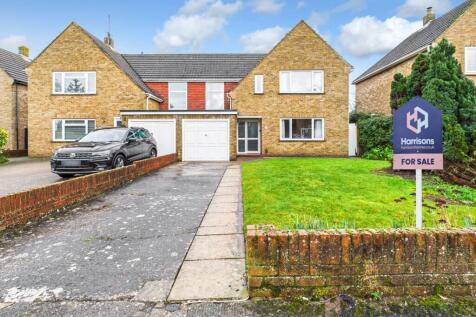 Grayshott Close, Sittingbourne, Kent... 4 bed semi