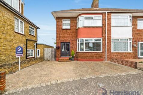 Woodlands Road, Sittingbourne, Kent... 3 bed semi