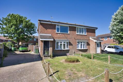 Firs Lane, Folkestone, Kent, CT19 1 bed flat for sale