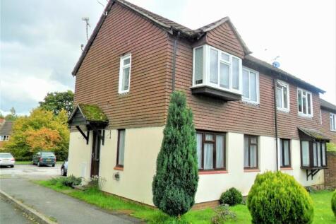 1 bedroom ground floor flat for sale