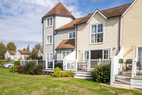 87 Windrush Lake, Isis & Windrush Lakes 3 bed terraced house for sale